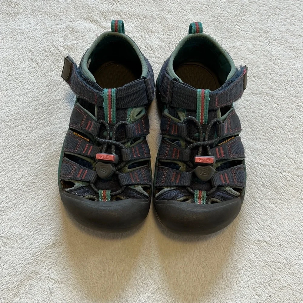 Keen Kids Navy Blue Green Red Outdoor Closed-Toe Sandals
